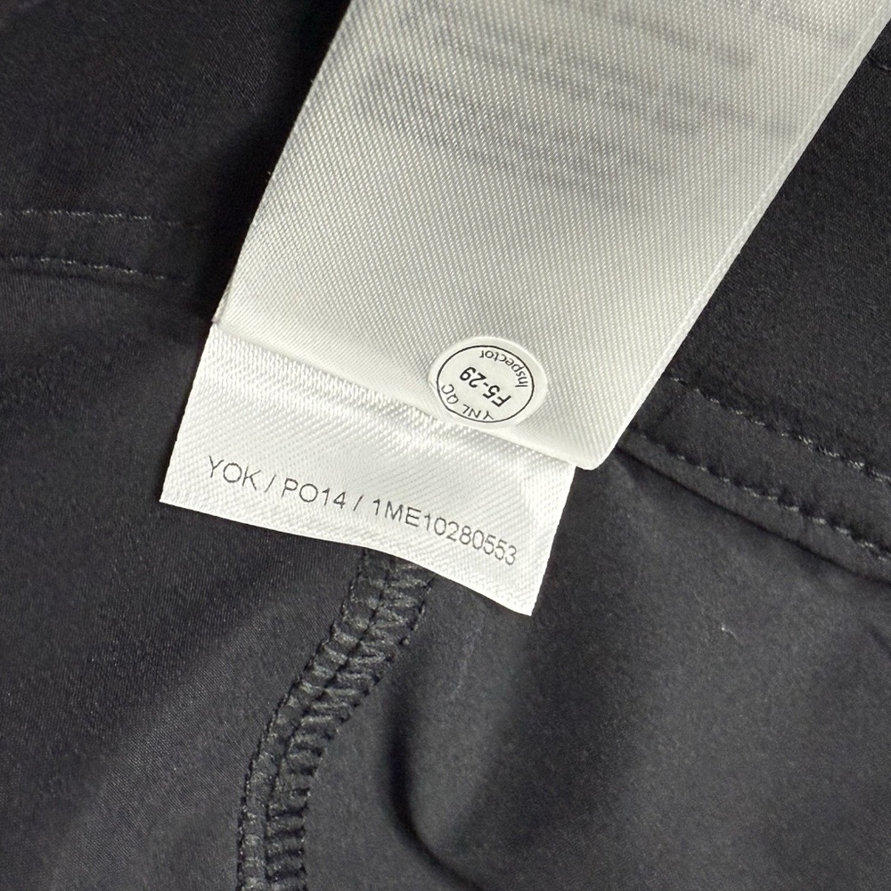 On Cloud Men’s Performance Hybrid 2in1 Running Short Blk M Gym Training Athletic - Picture 13 of 16